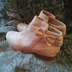 boots Size 2 girls